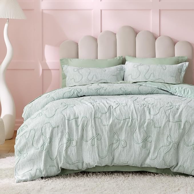 Bedsure Green Duvet Cover King Size with Bowknot Jacquard Design, Soft and Elegant Boho Bedding Set, Luxurious Craftsmanship for a Stylish Bedroom,Includes 1 104"x90" Duvet Cover & 2 Pillow Shams