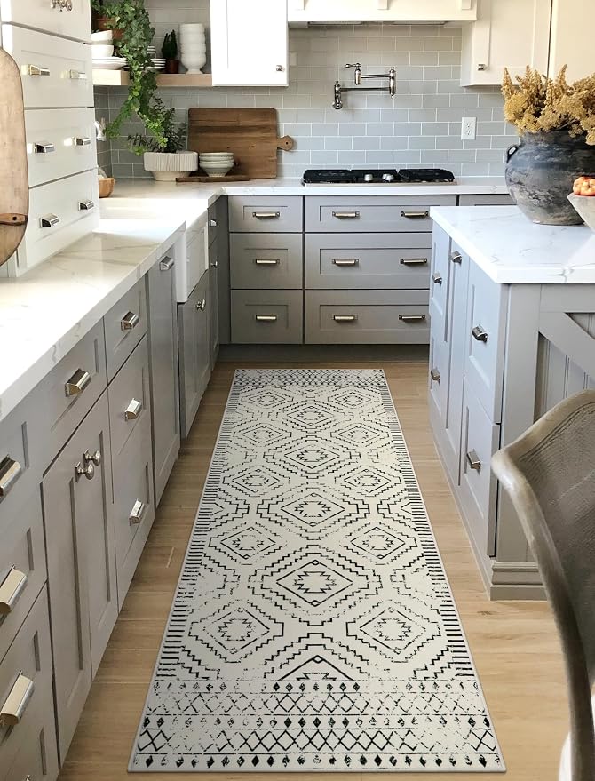 Wonnitar Moroccan Runner Rug, Washable 2'6"x8' Kitchen Runner Rug, Geometric White Hallway Bathroom Rug Runner, Non-Slip Long Boho Tribal Accent Floor Carpet for Bedroom Laundry (Beige,2'6"x8')