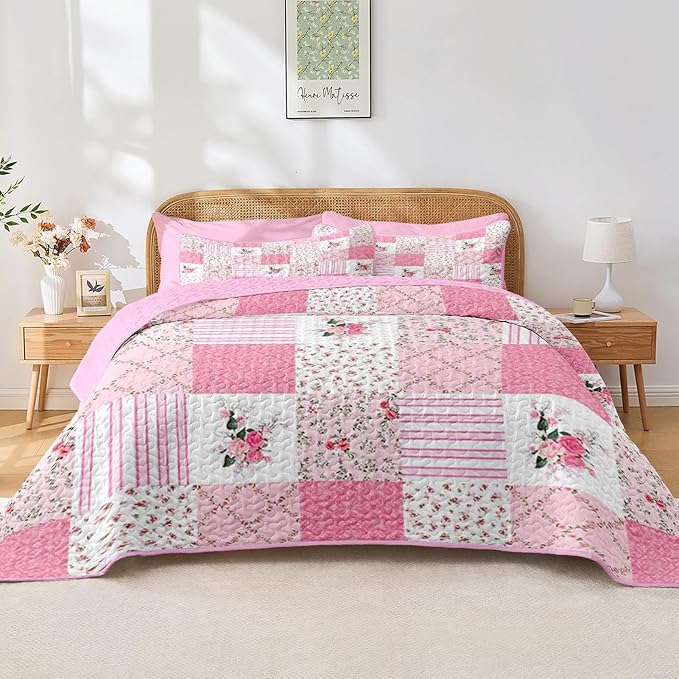 Quilt Set Twin Size, Pink Patchwork Flowers 2 Pcs Soft Bed Cover Bedding Set, Garden Floral Lightweight Bedspread Coverlet with Pillow Sham for All Season