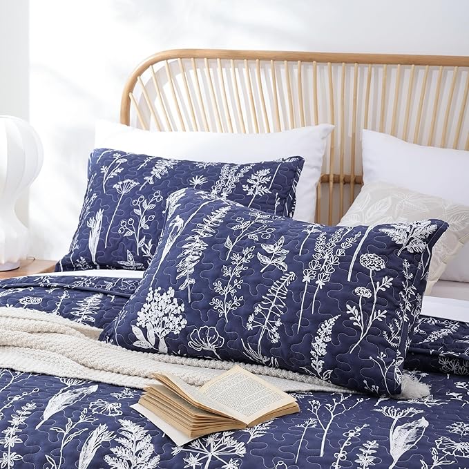 JANZAA Quilts Queen Size Navy Blue Floral Queen Quilt Bedding Set Microfiber Boho Bedspread Lightweight Reversible Coverlet 1 Quilt 90x90 inches with 2 Pillow Cases