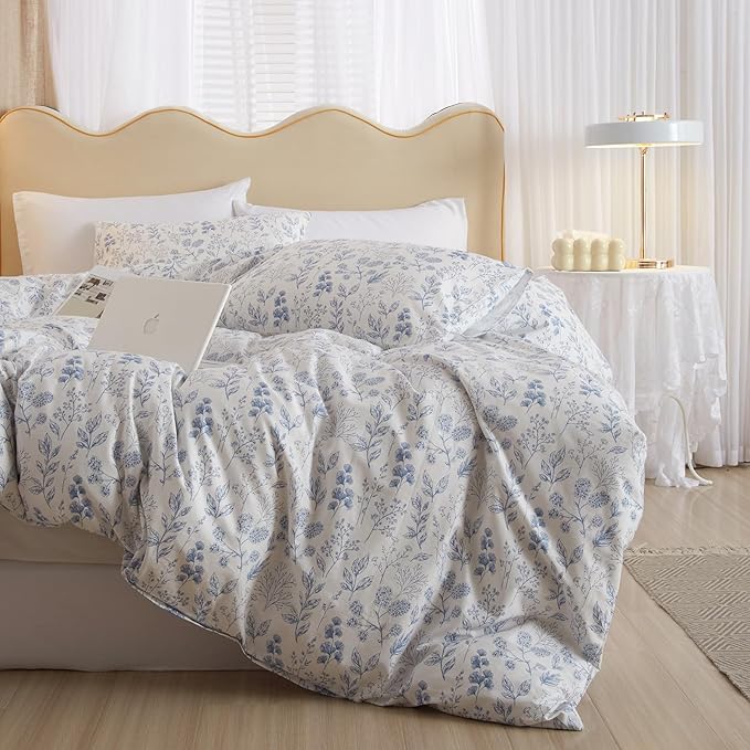 VM VOUGEMARKET White Blue Floral Comforter Set Twin 3 Pcs Botanical Leaves Pattern Comforter with 2 Pillowcases,All Season Soft & Lightweight Down Comforter Set for Girls Women 68"x90"