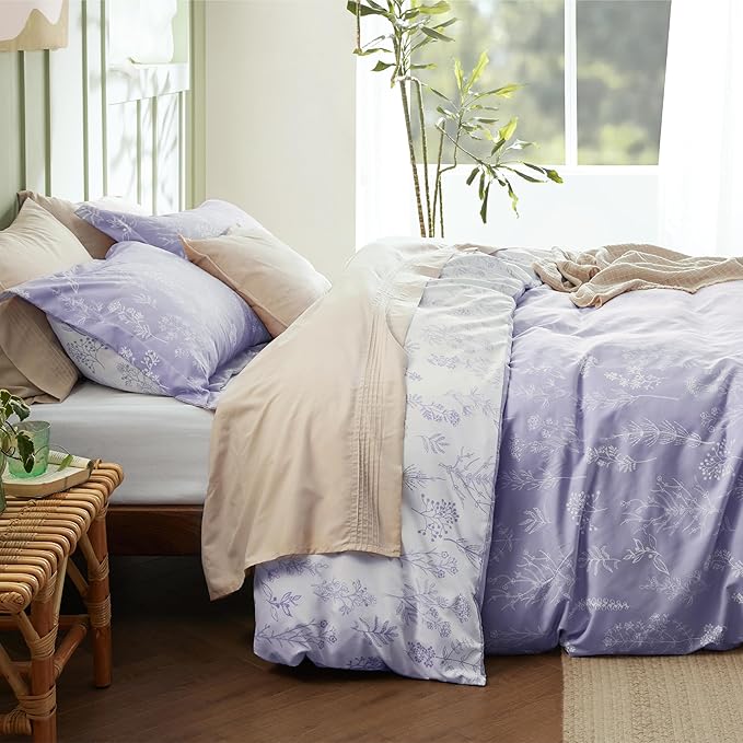 Bedsure Duvet Cover Queen Size - Reversible Lilac Purple Queen Duvet Cover Set with Zipper Closure, 3 Pieces Cute Floral Patterned Bedding Set with 8 Corner Ties and 2 Pillow Shams