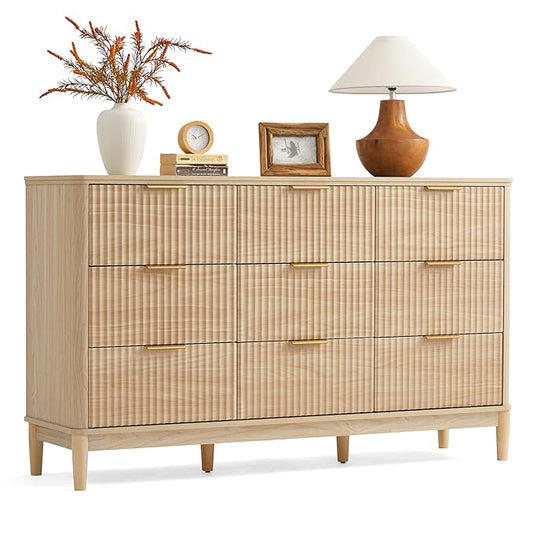 LINSY Fluted Dresser for Bedroom with 9 Drawers, Mid Century Modern Chest of Drawers with Gold Metal Handles, Wide Boho Wood Dressers, Large Farmhouse Storage Cabinet for Bedroom, Living Room, Oak