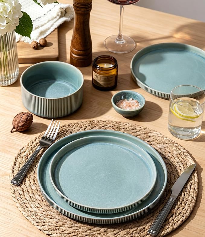 GBHOME 24-Piece Stoneware Dinnerware Set for 8 – Ribbed Ceramic Plates and Bowls, Scratch-Resistant, Microwave & Dishwasher Safe, Reactive Glaze, Malachite Green
