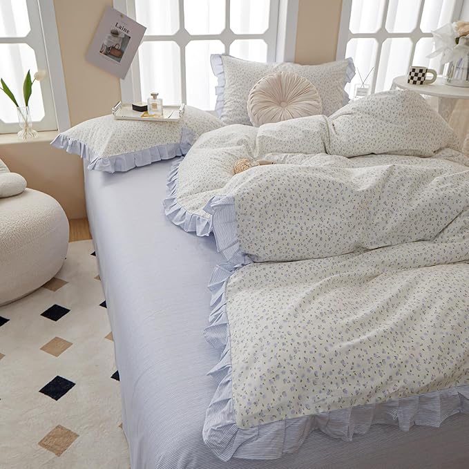 LifeTB Twin XL Comforter Set Blue Floral Bedding Comforter Fluffy Soft Microfiber Cottagecore Bedding Set Floral Ruffle Comforter with 2 Pillowcases Cute Flower Botanical Comforter Set for Teen Girls