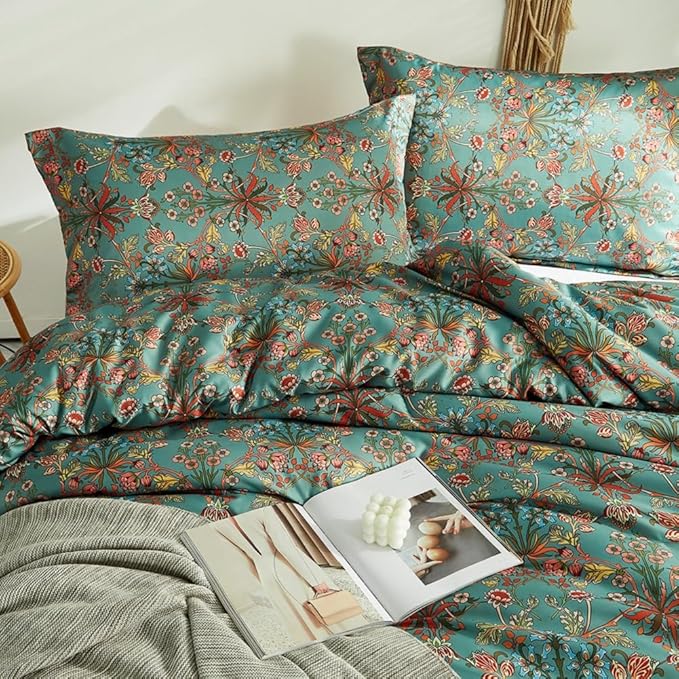 LifeTB Queen Comforter Set Vintage Floral Boho Comforter for Queen Bed Aesthetic Floral Bedding Comforter with 2 Pillowcases Flower Leaves Boho Bedding Sets Farmhouse Botanical Flower Comforter Set