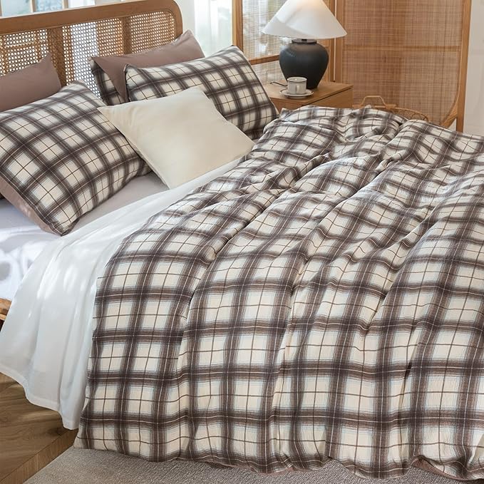 Queen Comforter Set Plaid 3 Pieces Soft Crinkle Gauze Fabric Plaid Bedding, Vintage Style Checkered Gingham Comforter Set for All Seasons Luxury Warmth Comfy Breathable with 2 Pillowcases