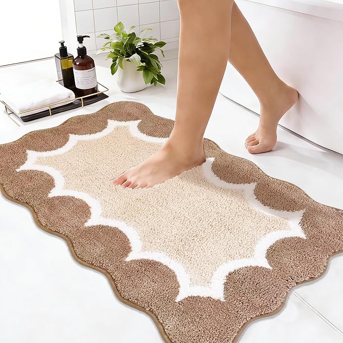Cute Scalloped Beige Bathroom Rugs Mat,Non Slip Absorbent Quick Dry Bath Mats for Shower Room,Microfiber Bath Mats for Bathroom Floor Washable Carpet for Shower Tub Sink Bedroom,20"x32"