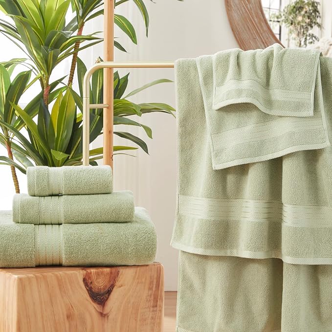 COZYART Luxury Sage Green Bath Towels Set 3 pcs, Turkish Cotton Hotel Large Bath Towels for Bathroom, Thick Bathroom Sets of 3 with 1 Bath Towel, 1 Hand Towel, 1 Washcloth, 650 GSM