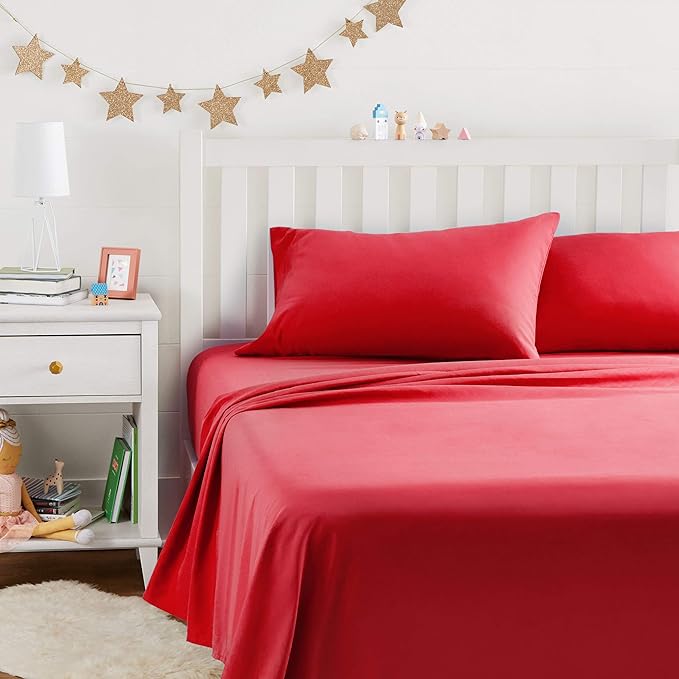 Amazon Basics Kid's Soft Easy-Wash Lightweight Microfiber 4-Piece Sheet Set, Full, Red, Solid