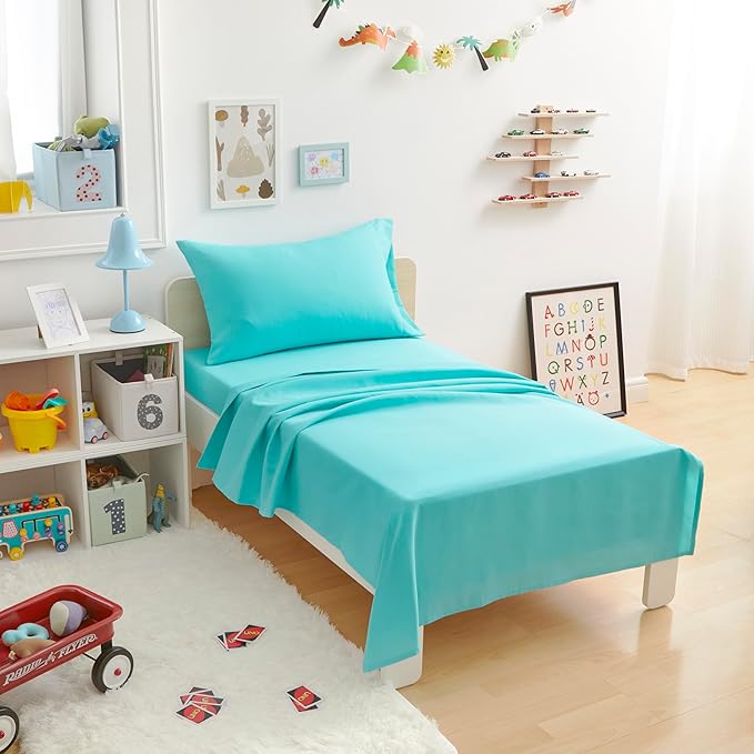 Amazon Basics Kid's Soft Easy-Wash Lightweight Microfiber 3-Piece Sheet Set, Toddler, Bright Aqua, Solid