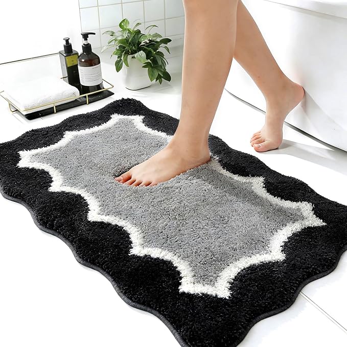 Scalloped Black Bathroom Rugs Mat,Non Slip Absorbent Quick Dry Bath Mats for Shower Room,Plush Microfiber Bath Mats for Bathroom Floor Washable Carpet for Shower Tub Sink Bedroom,20"x32"