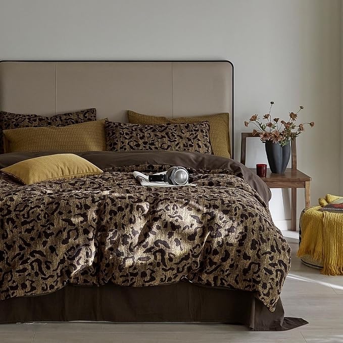 mixinni Leopard Duvet Cover Twin XL Size Yarn-Dyed Leopard Print Jacquard Cotton Duvet Cover Set-Vintage Floral Pattern Bedding Set with Pillowcases Perfect for Him and Her-(Twin XL Size, Brown)