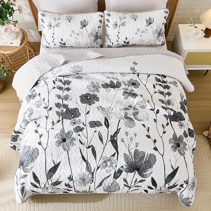 Anibedding Grey Quilt Set King, Floral Bedspread Soft Microfiber Lightweight King Size Quilt Bedding Sets Flower Coverlet for All Season(104"x90")