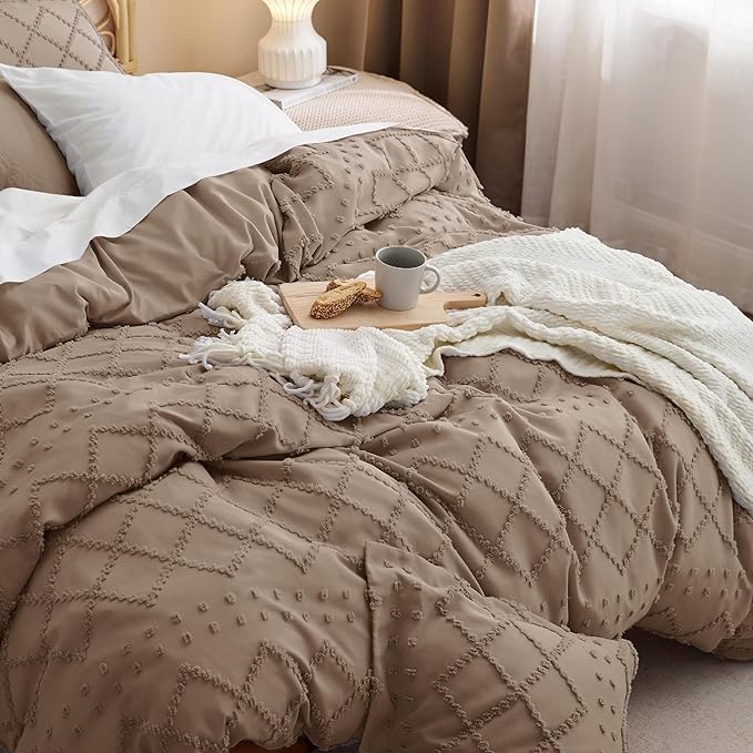 Bedsure Boho Duvet Cover Queen Size - Deep Khaki Breathable & Soft Boho Bedding, Machine Washable Comforter Cover for All Seasons, Includes 1 Duvet Cover 90"x90" with 2 Pillow Shams & Zipper Closure