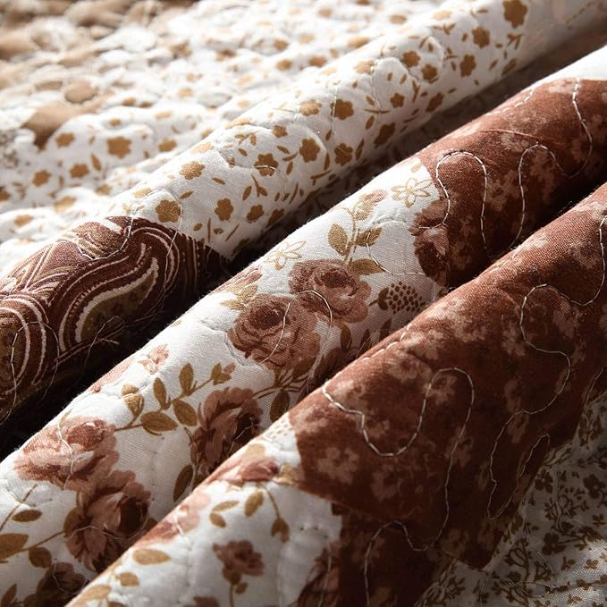 HoneiLife Queen Size 3 Piece Microfiber Quilt Set - Brown Triangle Pattern, 90x96 Inch