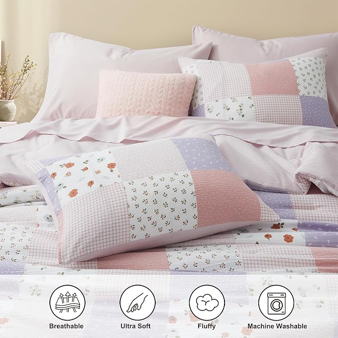 Oli Anderson Queen Comforter Set, 7 Pieces Misty Pink Floral Seersucker Bed Comforter, Patchwork Reversible Bed in a Bag with Comforter, Sheets, Pillowcases & Shams (Misty Pink, Queen)
