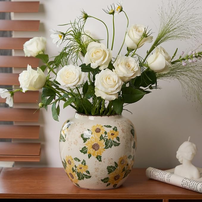 Vintage Round Pastoral Vase, 6.7 inch Yellow and Beige Sunflower Rustic Farmhouse Antique Ceramic Floral Vases, Retro Ice Cracked Chinoiserie Vase for Home Decor Living Room Bookshelf