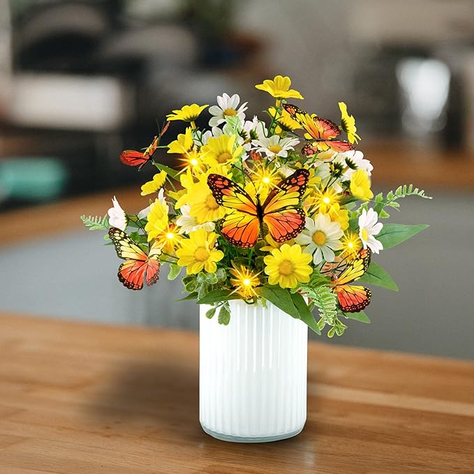 HOSY Artificial Daisy Bouquet in Glass Vase with Fairy Lights, Silk Flower and Butterfly Arrangements for Table Centerpiece Decoration (Daisy)