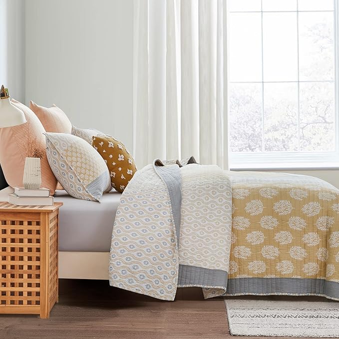 PANGUSHAN Twin Quilt Set,100% Cotton Patchwork Quilt Set Bedspread,Yellow Floral Quilt Bedding Set for Twin Bed,Gray(Grey)/Yellow/White Reversible Lightweight Comforter Bed Spread,2 Pieces
