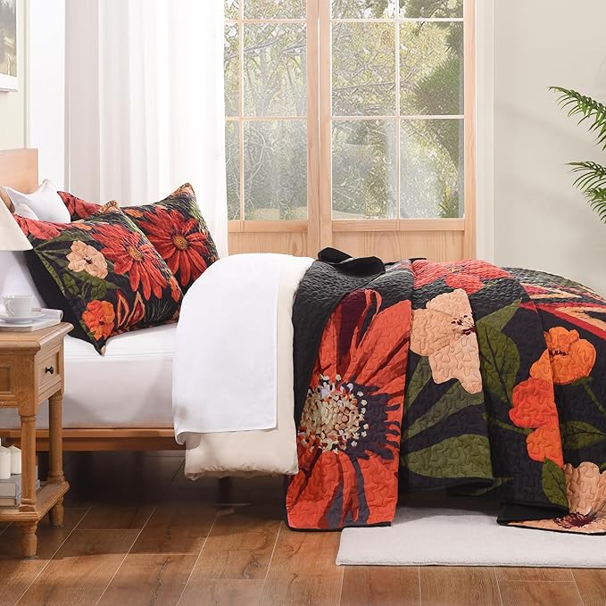 Andency Floral Boho Super King Quilt Bedding Set Black, 3 Pieces Farmhouse Flower Botanical Bedspreads with 2 Shams, Soft Reversible Lightweight Microfiber Coverlet Set for All Season, 120"x120"