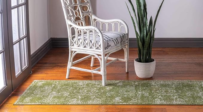Unique Loom Bromley Collection Area Rug - Wells (2' x 6' 7" Runner, Green/ Ivory)