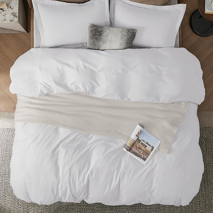 Bedsure Duvet Cover Queen Size - Only Includes 1 Duvet Cover (90"x90"), Hotel Luxury Soft Double Brushed All Season Bedding for Kids & Adults, Zipper Closure, NO Comforter, White