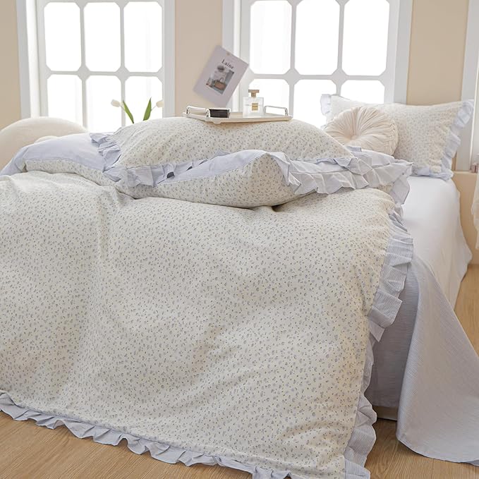Blue Floral Comforter Set Full White Soft Ruffle Comforter Set Fluffy Cottagecore Floral Bedding Set for Girls Women Vintage Flowers Botanical Comforter with 2 Pillowcases for All Seasons Full Size