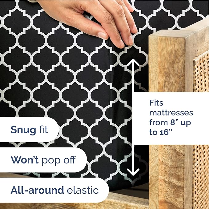 Black Geometric Bed Sheets - 1 Flat & 1 Fitted Sheet & 2 Pillowcases w/ Deep Pockets – Wrinkle & Fade Free- Ultra-Soft, Breathable and Cooling - Luxury Moroccan Bed Set – King Size - Black Quatrefoil