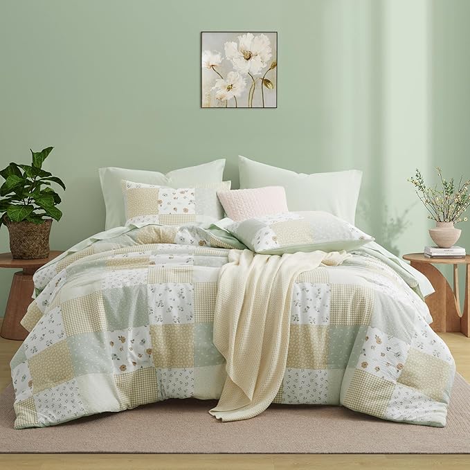 Oli Anderson Queen Comforter Set, 7 Pieces Light Green Floral Seersucker Bed Comforter, Patchwork Reversible Bed in a Bag with Comforter, Sheets, Pillowcases & Shams (Light Green, Queen)