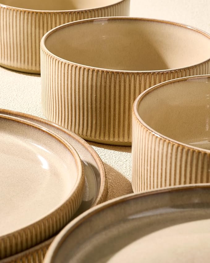 Stoneware Dinnerware Sets, Handcrafted Double Reactive Glaze Plates and Bowls for Everyday & Formal Dining, Microwave & Dishwasher Safe, Scratch Resistant Dishes Service for 4 (12-Piece), Cream