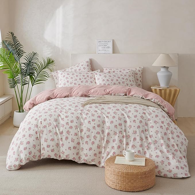 Queen Comforter Set Flowers Soft 3 Pieces Chic Crinkle Gauze Fabric Garden Style Floral Print Botanical Comforter for All Seasons Luxury Warmth Comfy Breathable with 2 Pillowcases