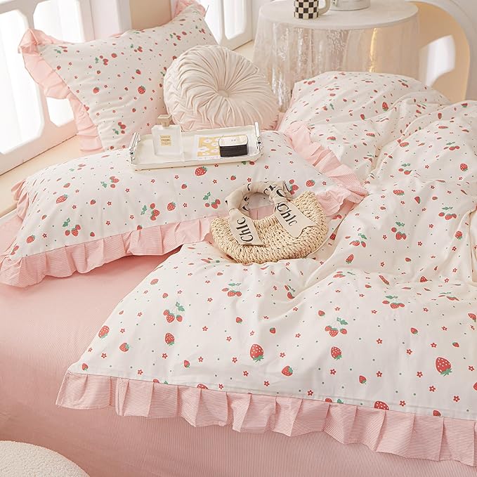 Kawaii Pink Strawberry Duvet Cover Twin Cotton Girls Lace Duvet Cover Cute Ruffle Bedding Set Kawaii Strawberry Ruffle Comforter Cover Romantic Princess Bedding Cover with 2 Pillowcases