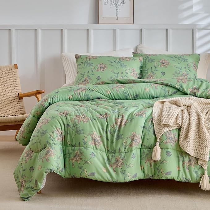 Garden Style Green Comforter Set Queen Vintage Flower Bedding Comfortet Set Soft Microfiber Bedding Set 1 Green Floral Comforter and 2 Pillowcases Chic Botanical Comforter Set for Girls Women