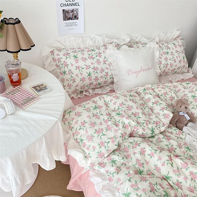 VM VOUGEMARKET White Ruffle Comforter Set Twin Pink Flower Bed Comforter with Ruffle Edge Romantic Princess Style Bedding Set(3pcs,Twin XL)