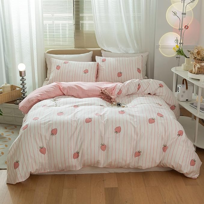 LifeTB Cute Strawberry Duvet Cover Full Size 3 Pieces Fruit Bedding Set Reversible Pink Plaid 100% Cotton Quilt Cover with Zipper Closure Kids Kawaii Pink Strawberry Comforter Cover for Girls Women