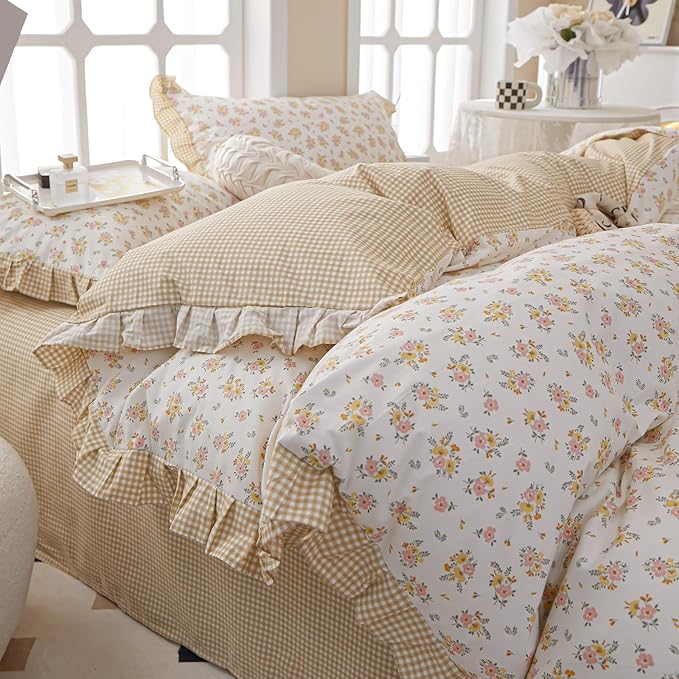 Ruffle Comforter Set Queen Vintage Rose Flower Comforter 3 Pieces Romantic Floral Bedding Set Queen Fluffy Soft Flowers Botanical Comforter Set 1 Flower Ruffled Comforter with 2 Lace Pillowcases