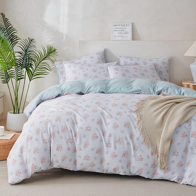 Queen Size Floral Comforter Soft 3 Pieces Chic Crinkle Gauze Fabric Garden Style Flower Print Botanical Comforter for All Seasons Luxury Warmth Comfy Breathable with 2 Pillowcases