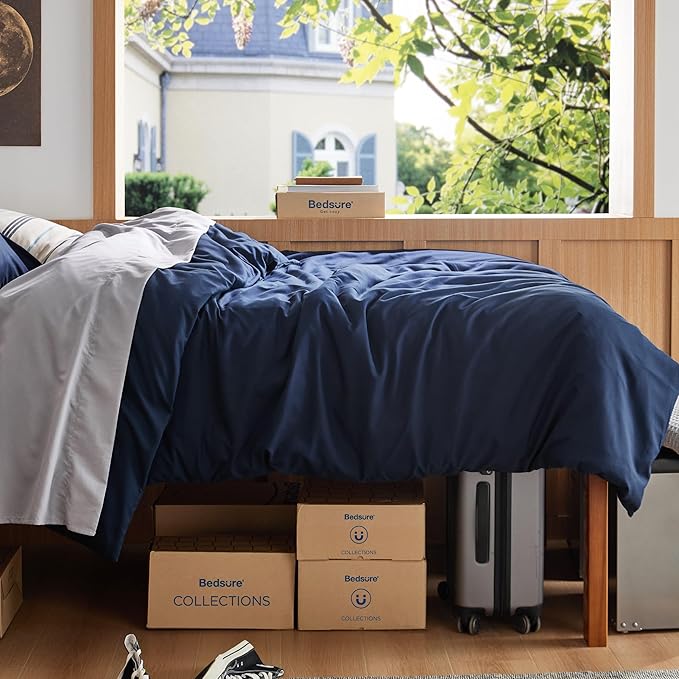 Bedsure Duvet Cover Twin/Twin XL Size - Soft Double Brushed Bedding Set for Kids & Adults, Zipper Closure, 2 Pieces, Includes 1 Duvet Cover (68"x90") & 1 Pillow Sham, NO Comforter, Navy Blue