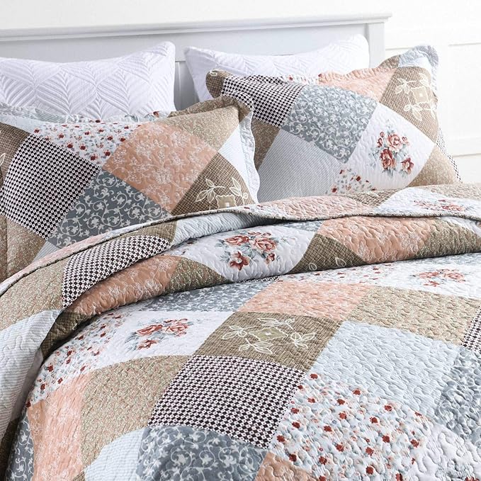 HoneiLife Quilt Set Twin Size - 2 Piece Microfiber Quilts Reversible Bedspreads Patchwork Coverlets Floral Bedding Set All Season Quilts with Geometric and Little Rose Print Pattern，Coffee