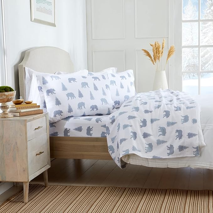 Market & Place 100% Turkish Cotton Flannel Sheet Set | 4 Piece Deep Pocket Novelty Cozy Winter Bed Sheets | Double Brushed for Extra Softness & Comfort | Alpine Collection (Queen, Grey Bears)