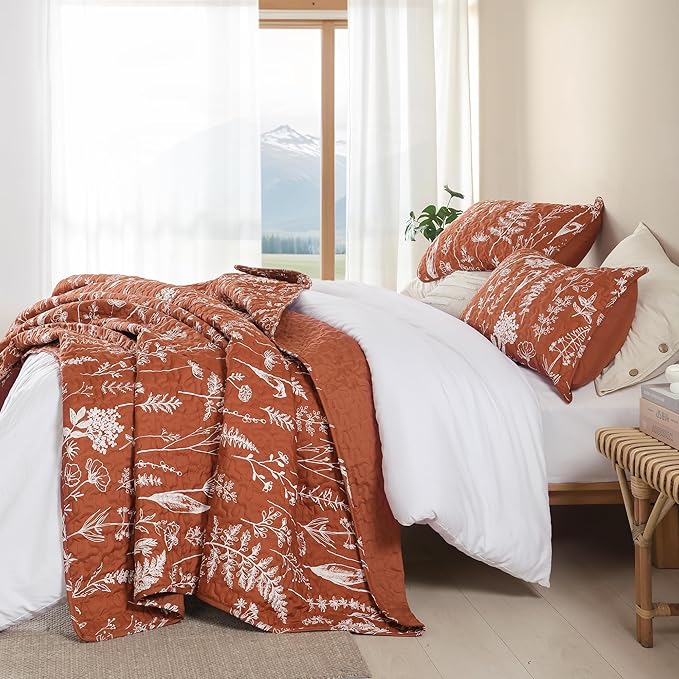 JANZAA Terracotta Bed Spread Boho Quilt with Floral Pattern Microfiber Quilts Set - 3 Pieces Lightweight Comforter Reversible Bedding - 1 Quilt 104x90 inches, 2 Pillowcases