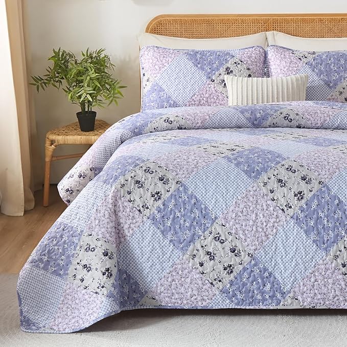 Dinjoy Lavender Quilt Set Queen Size, Reversible Floral Plaid Patchwork Pattern Bedding Set Soft Microfiber Lightweight Bedspread Coverlet 3 Piece Spring Summer Use (90x96inches)
