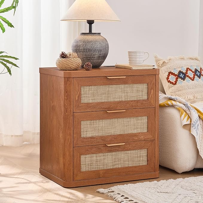 LEYAOYAO Rattan Night Stand with Charger Station, 23" Large 3 Drawer Boho Nightstand, Tea Brown Bedside Table Storage Cabinet, Bed Side End Tables for Bedroom, Living Room, Hallway
