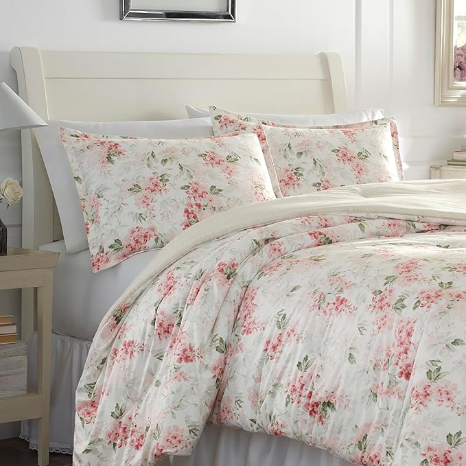 Laura Ashley - Queen Comforter Set, Plush Velour Micromink Face Bedding with Soft Cotton Reverse, Medium Weight for Year Round Use, 3 Piece Bed Set with Matching Pillowcases (Wisteria Pink)