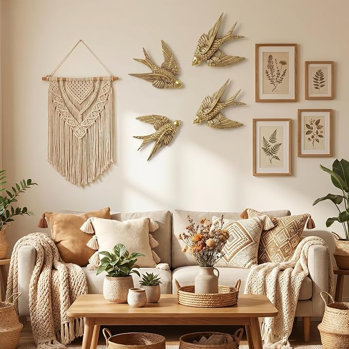 MAQUITA 4 Pcs Vintage Bird Wall Sculpture Decor Art, Antique Gold 3D Swallow Resin Wall Decor, Small Bird Walls Decors for Living Room, Bedroom, Gallery, and Garden (2 Large & 2 Small)