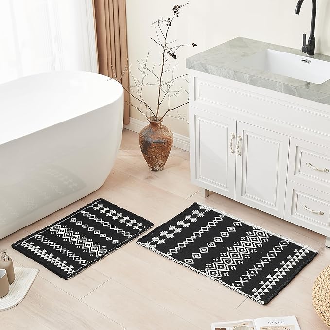 Douceur Boho Bath mat for Bathroom Floor Non Slip, Acrylic Blend Cute Bath Rugs with Tassels, Tribal Ethnic Pattern Farmhouse Bathroom Rugs, 15.7" x 23.6", Black