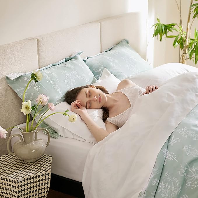 Bedsure Duvet Cover Full Size - Reversible Sage Green Full Duvet Cover Set with Zipper Closure, 3 Pieces Cute Floral Patterned Bedding Set with 8 Corner Ties and 2 Pillow Shams