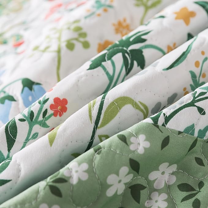 HoneiLife Bedspread Set - California King Quilt, 3-Piece Microfiber Bedspread Set, Green & White Floral Pattern, Extra Large 120x120 Bedding for All Seasons