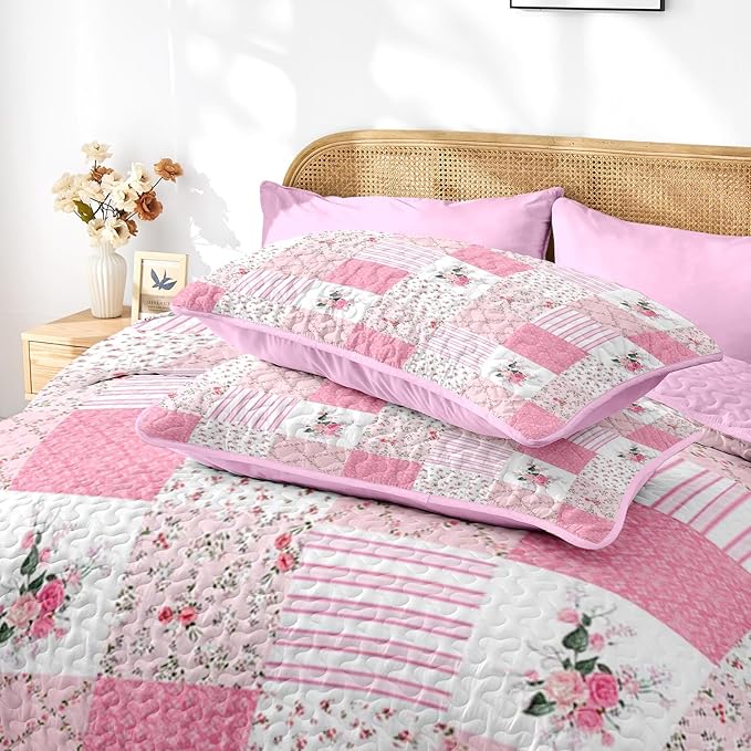 Quilt Set King Size, Pink Patchwork Flowers 3 Pcs Soft Bed Cover Bedding Set, Garden Floral Lightweight Bedspread Coverlet with 2 Pillow Sham for All Season